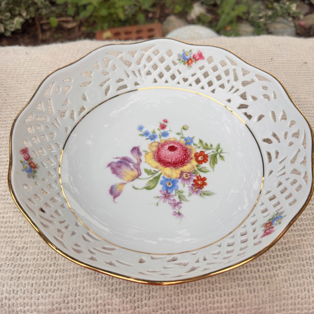 Schumann Arzberg Bavaria Reticulated Dresden Floral Bowl Grandmillennial 7.5"